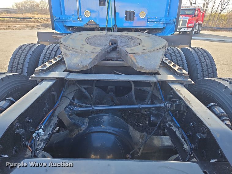 image for item NZ9111 2020 Western Star 5700XE  semi truck