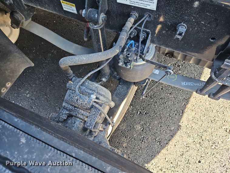 image for item NZ9111 2020 Western Star 5700XE  semi truck