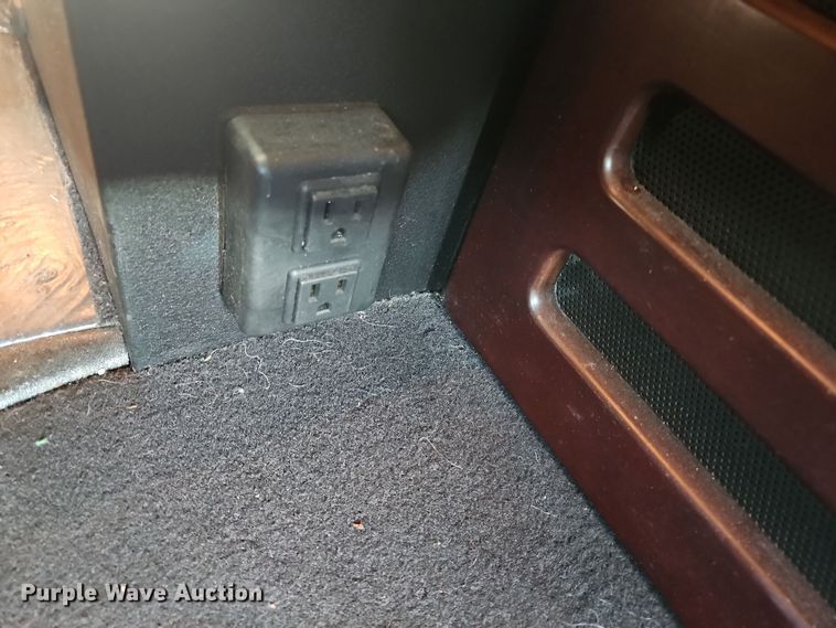 image for item NZ9111 2020 Western Star 5700XE  semi truck