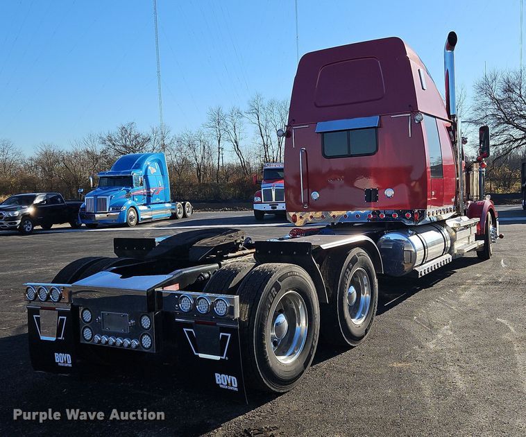 image for item NZ9112 2020 Western Star 4900EX  semi truck