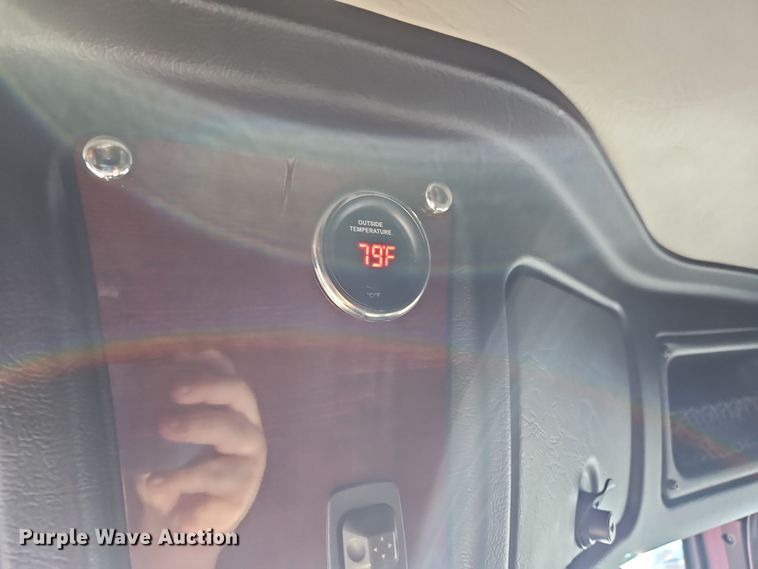 image for item NZ9112 2020 Western Star 4900EX  semi truck