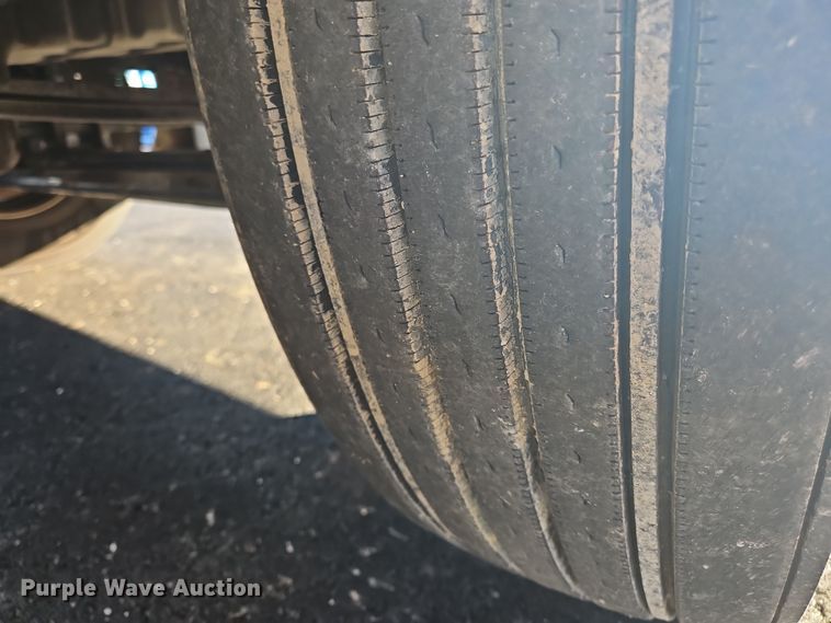 image for item NZ9112 2020 Western Star 4900EX  semi truck