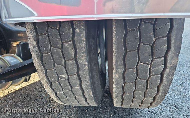 image for item NZ9112 2020 Western Star 4900EX  semi truck