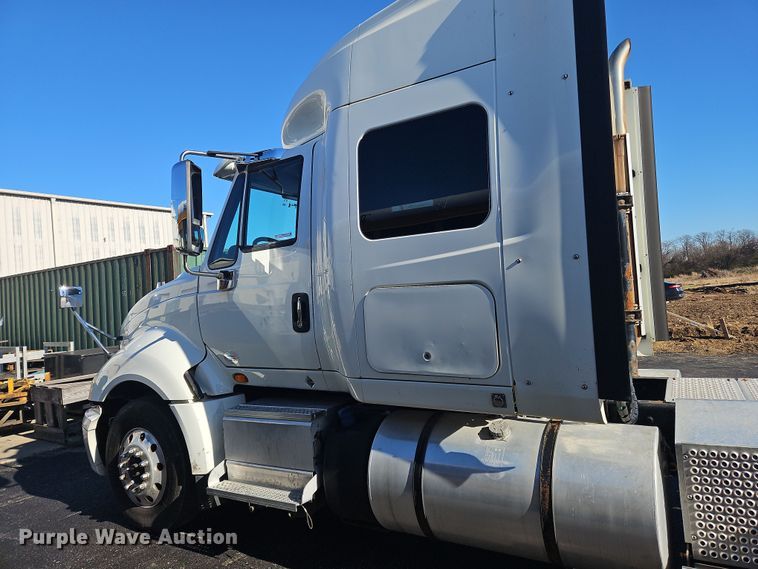 image for item NZ9118 2015 International ProStar  semi truck