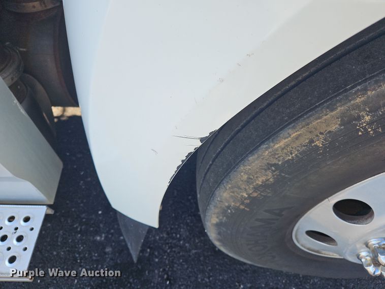 image for item NZ9118 2015 International ProStar  semi truck