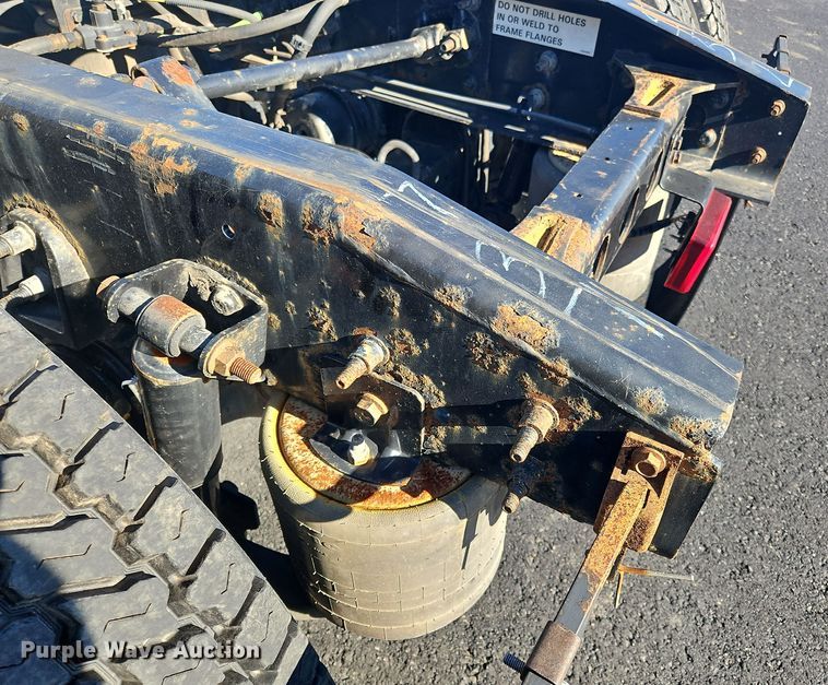 image for item NZ9118 2015 International ProStar  semi truck