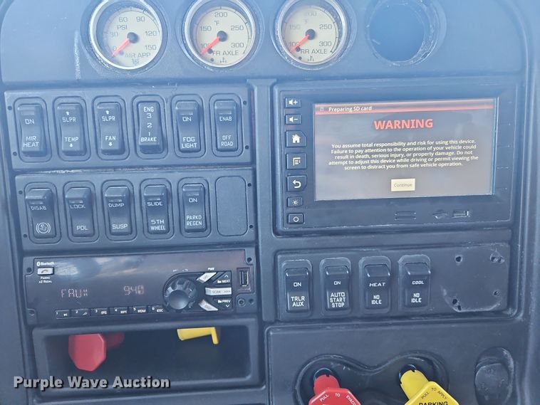 image for item NZ9118 2015 International ProStar  semi truck