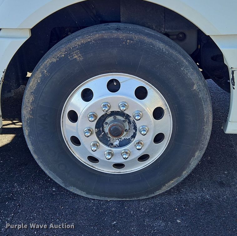 image for item NZ9118 2015 International ProStar  semi truck