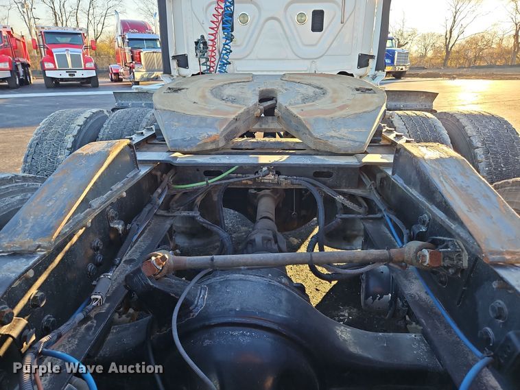 image for item NZ9119 2016 Freightliner Cascadia Evolution  semi truck