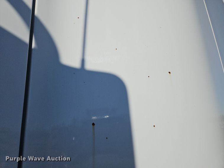 image for item NZ9120 2016 International ProStar  semi truck