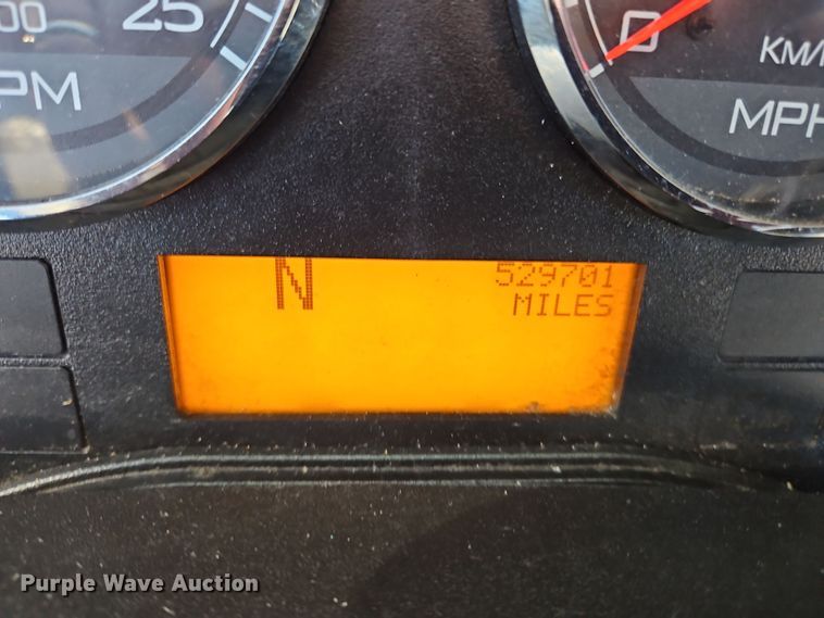 image for item NZ9120 2016 International ProStar  semi truck