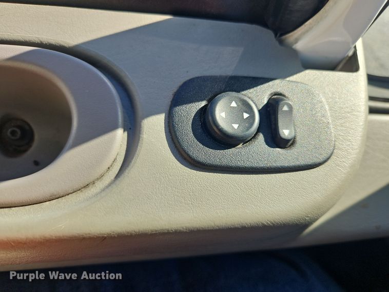 image for item NZ9120 2016 International ProStar  semi truck