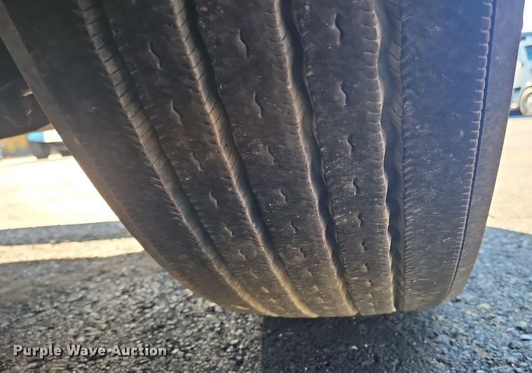 image for item NZ9120 2016 International ProStar  semi truck