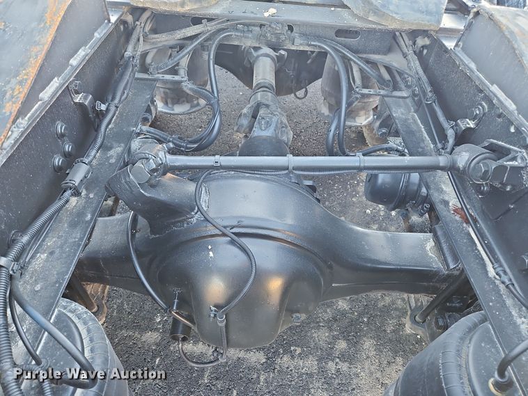 image for item NZ9121 2016 Freightliner Cascadia Evolution  semi truck