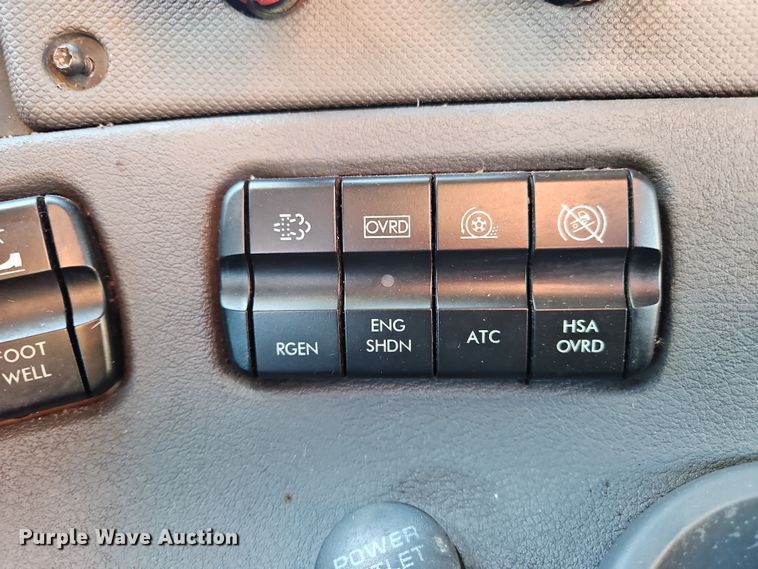 image for item NZ9121 2016 Freightliner Cascadia Evolution  semi truck