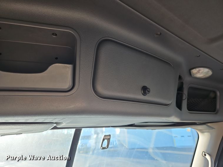 image for item NZ9121 2016 Freightliner Cascadia Evolution  semi truck