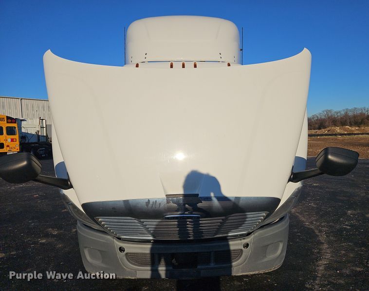 image for item NZ9121 2016 Freightliner Cascadia Evolution  semi truck