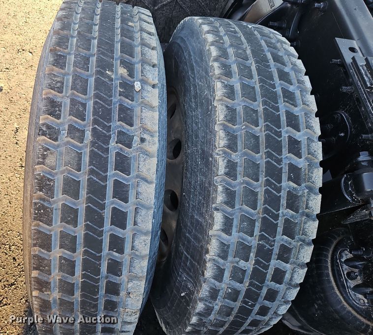 image for item NZ9121 2016 Freightliner Cascadia Evolution  semi truck