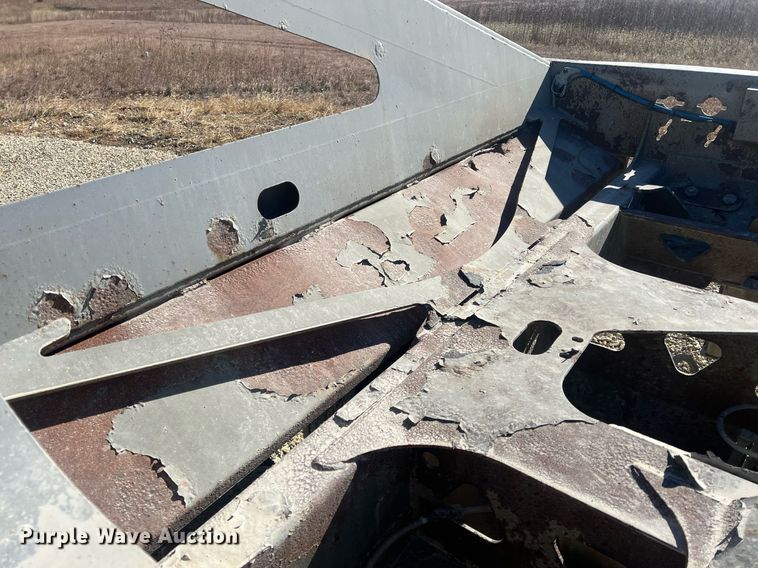 image for item OA9227 2004 Trail King TKBD22-402  bottom dump trailer