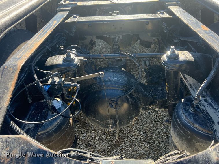 image for item OA9229 2008 Peterbilt 367  semi truck