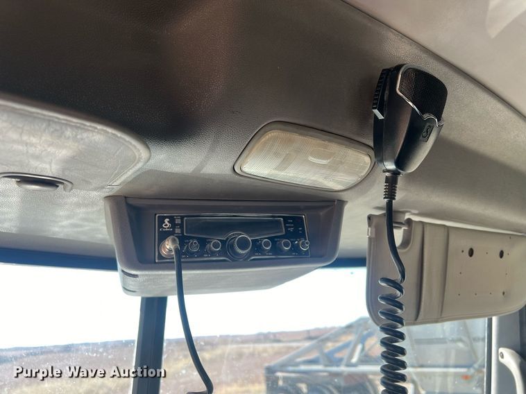 image for item OA9229 2008 Peterbilt 367  semi truck