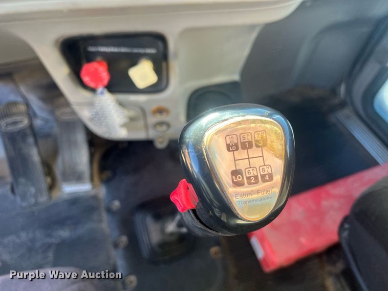 image for item OA9229 2008 Peterbilt 367  semi truck