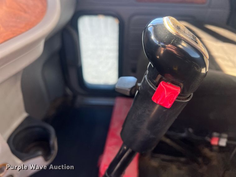 image for item OA9229 2008 Peterbilt 367  semi truck