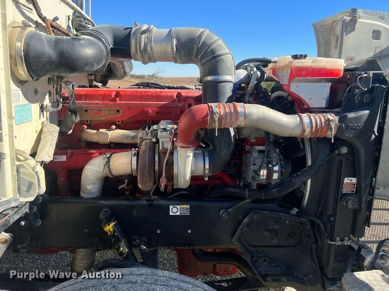 image for item OA9229 2008 Peterbilt 367  semi truck