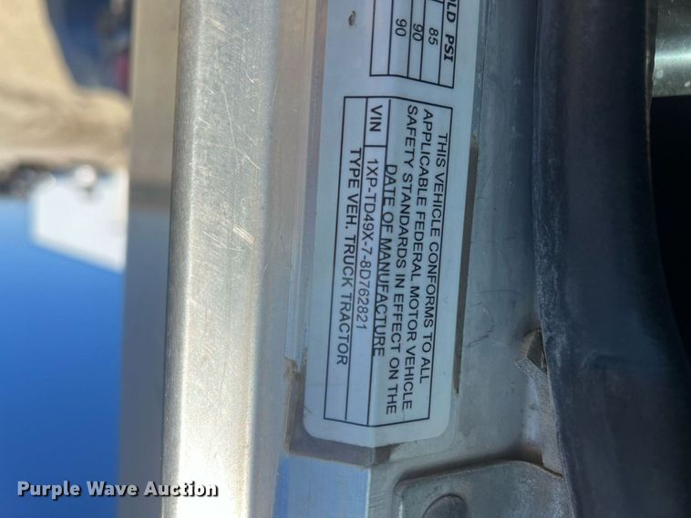 image for item OA9229 2008 Peterbilt 367  semi truck