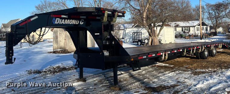 image for item OA9242 2020 Diamond C FMAX216  equipment trailer