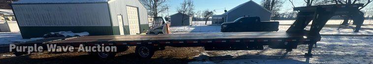 image for item OA9242 2020 Diamond C FMAX216  equipment trailer