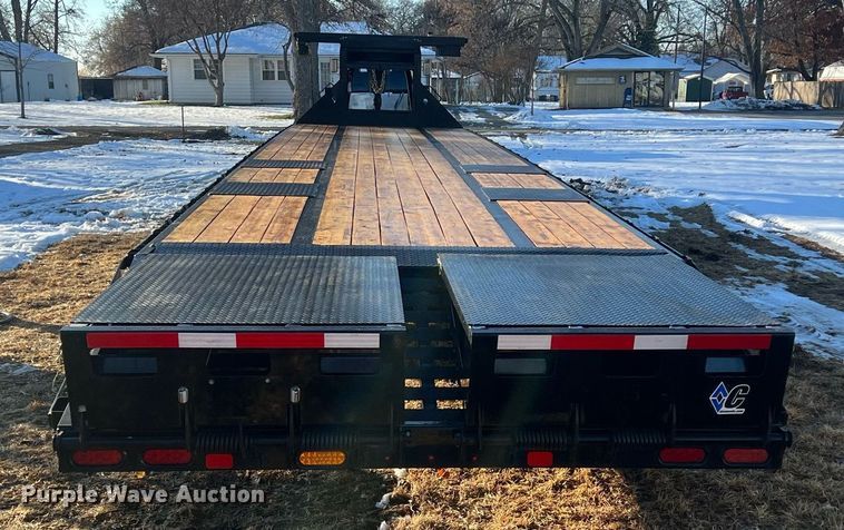 image for item OA9242 2020 Diamond C FMAX216  equipment trailer