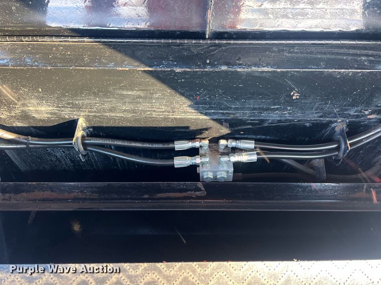 image for item OA9242 2020 Diamond C FMAX216  equipment trailer