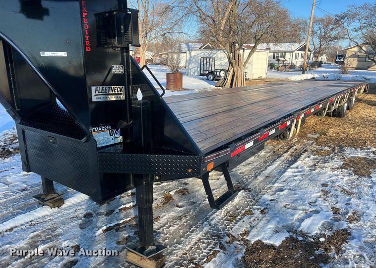 image for item OA9242 2020 Diamond C FMAX216  equipment trailer