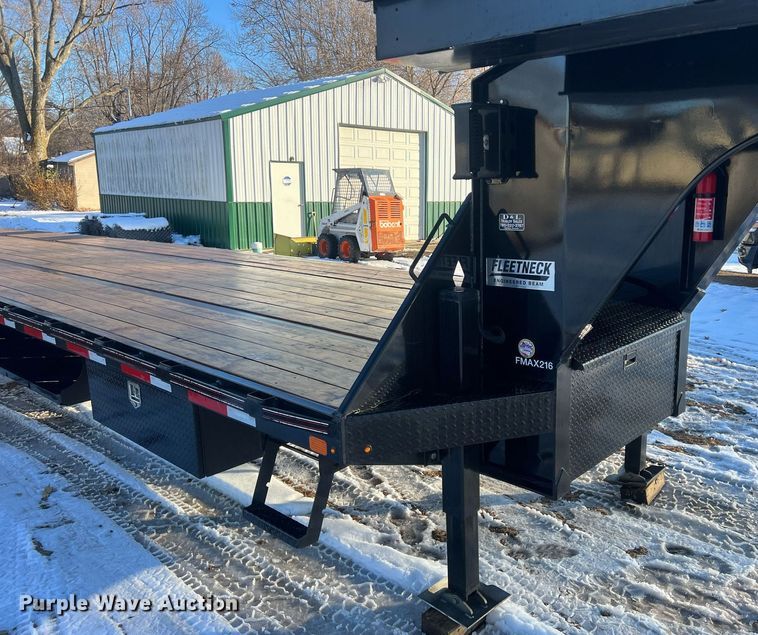 image for item OA9242 2020 Diamond C FMAX216  equipment trailer