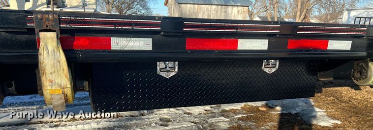 image for item OA9242 2020 Diamond C FMAX216  equipment trailer