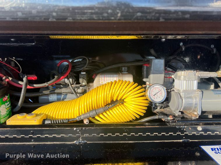 image for item OA9242 2020 Diamond C FMAX216  equipment trailer