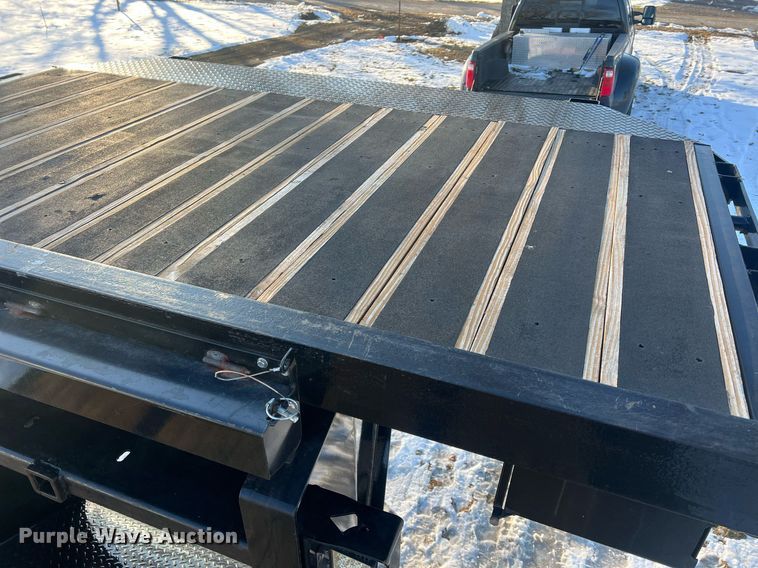 image for item OA9242 2020 Diamond C FMAX216  equipment trailer