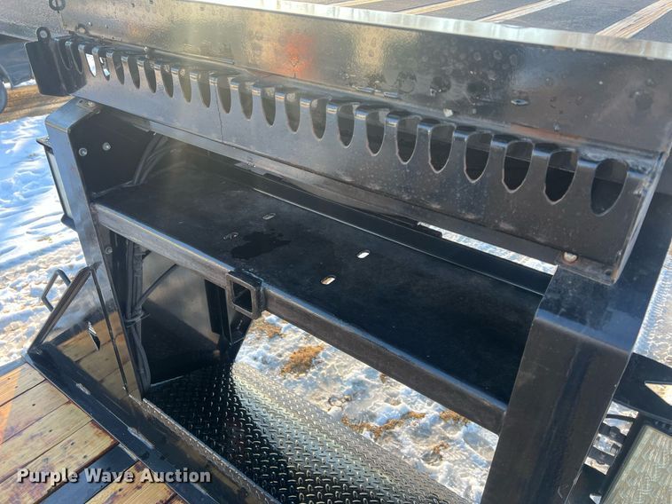 image for item OA9242 2020 Diamond C FMAX216  equipment trailer