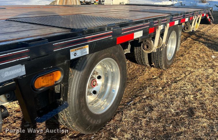 image for item OA9242 2020 Diamond C FMAX216  equipment trailer