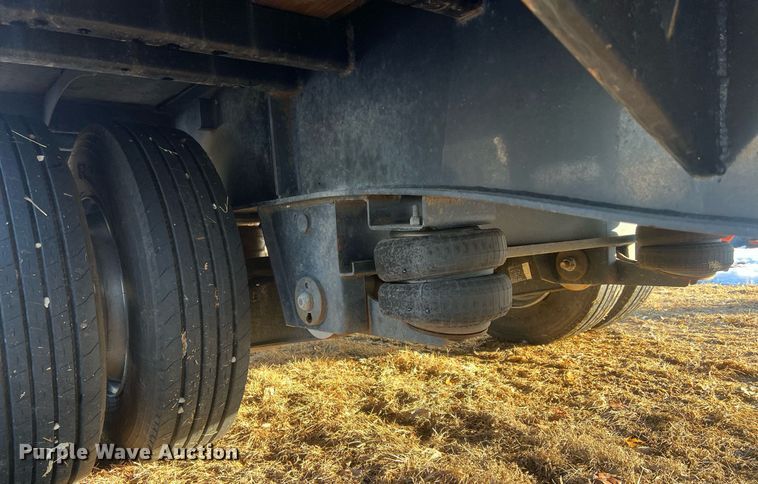 image for item OA9242 2020 Diamond C FMAX216  equipment trailer