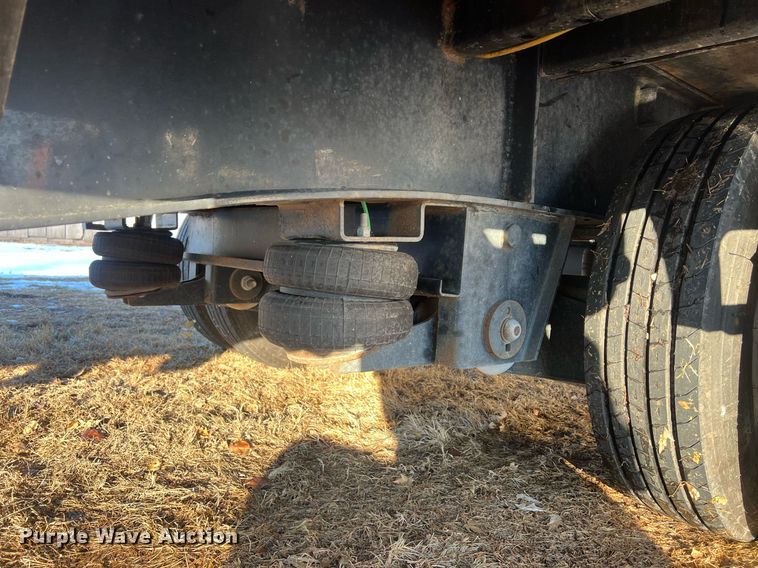 image for item OA9242 2020 Diamond C FMAX216  equipment trailer