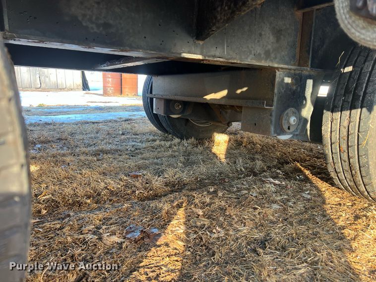 image for item OA9242 2020 Diamond C FMAX216  equipment trailer