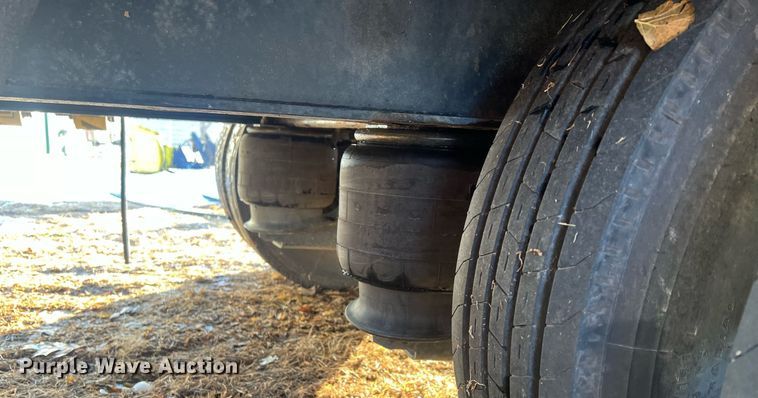 image for item OA9242 2020 Diamond C FMAX216  equipment trailer