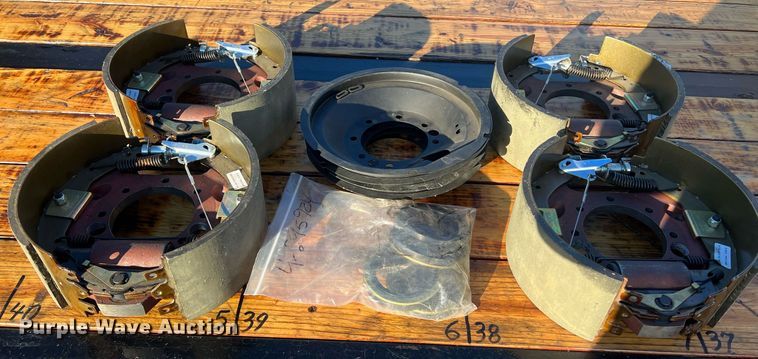 image for item OA9242 2020 Diamond C FMAX216  equipment trailer