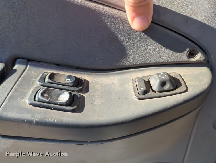 image for item OD9046 2007 Freightliner Columbia  semi truck