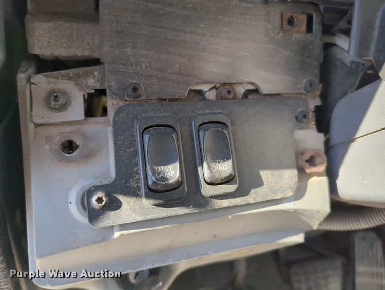 image for item OD9046 2007 Freightliner Columbia  semi truck