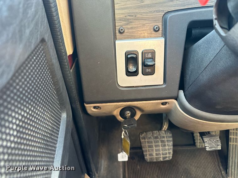 image for item OF9153 2011 Freightliner SD 122 Coronado semi truck