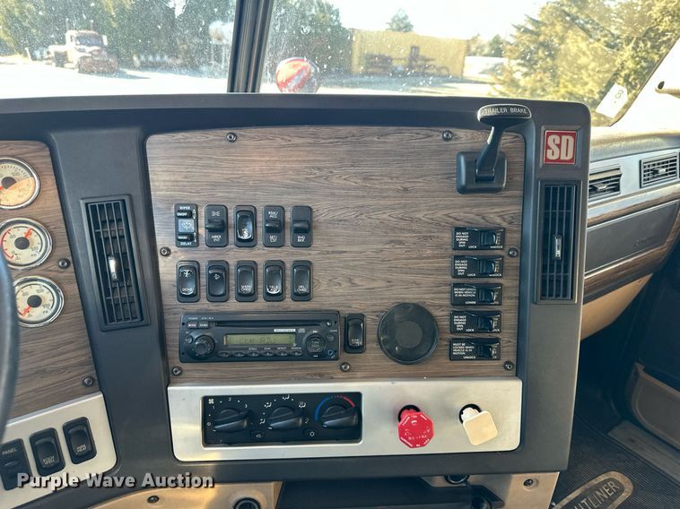 image for item OF9153 2011 Freightliner SD 122 Coronado semi truck