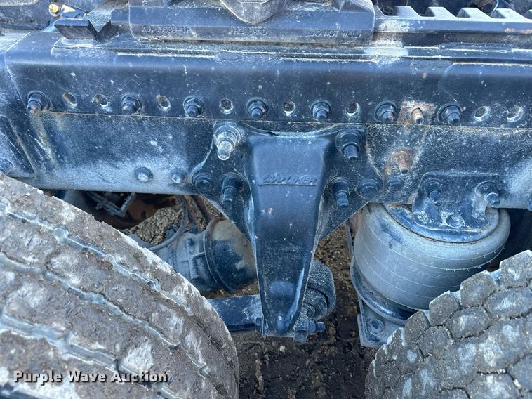 image for item OF9153 2011 Freightliner SD 122 Coronado semi truck